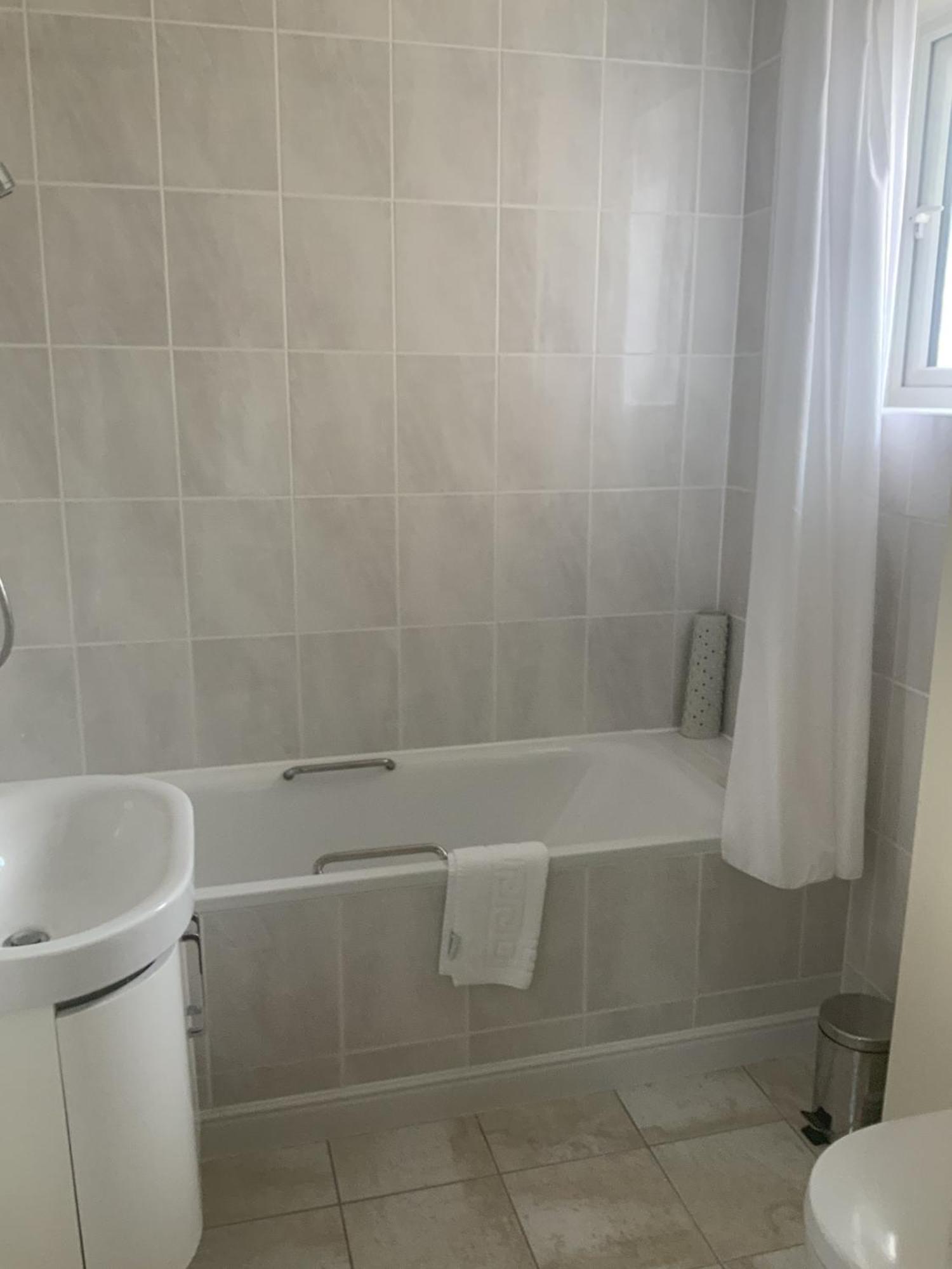 Marina Metro Hotel Saint Helier Jersey Kamer foto